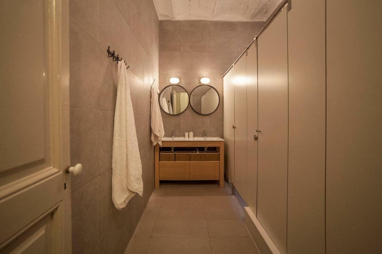 B21-Apartamento Modernista Para Grupos Barcelona Eksteriør billede